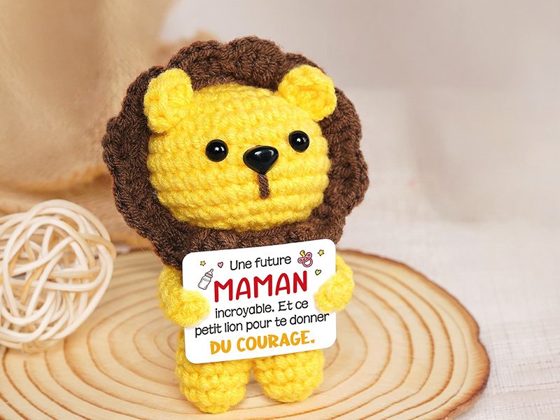 Petit lion crocheté main